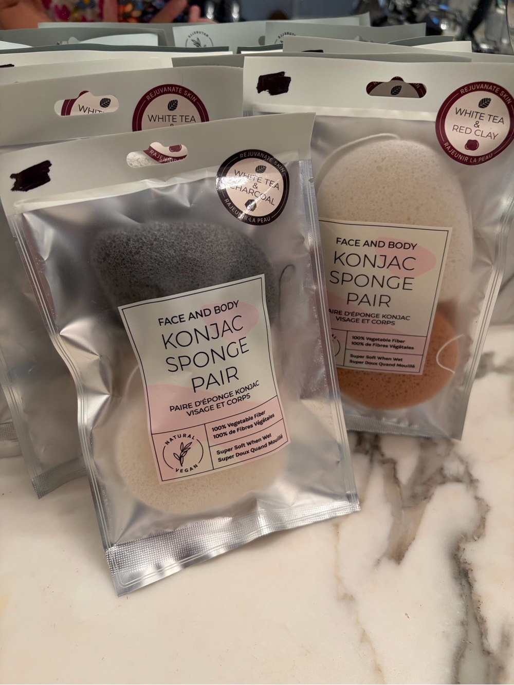 Face and Body Konjac Sponge Pair - Charcoal Gray & Beige
